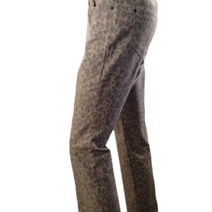 Chico's Platinum Denim women’s ultimate fit jeans, animal leopard print.